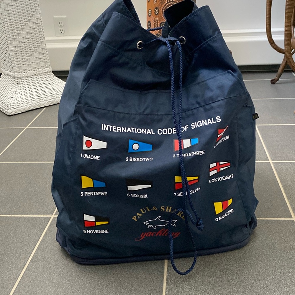 2 in 1 Convertible bag.  Paul & Shark -NWOT